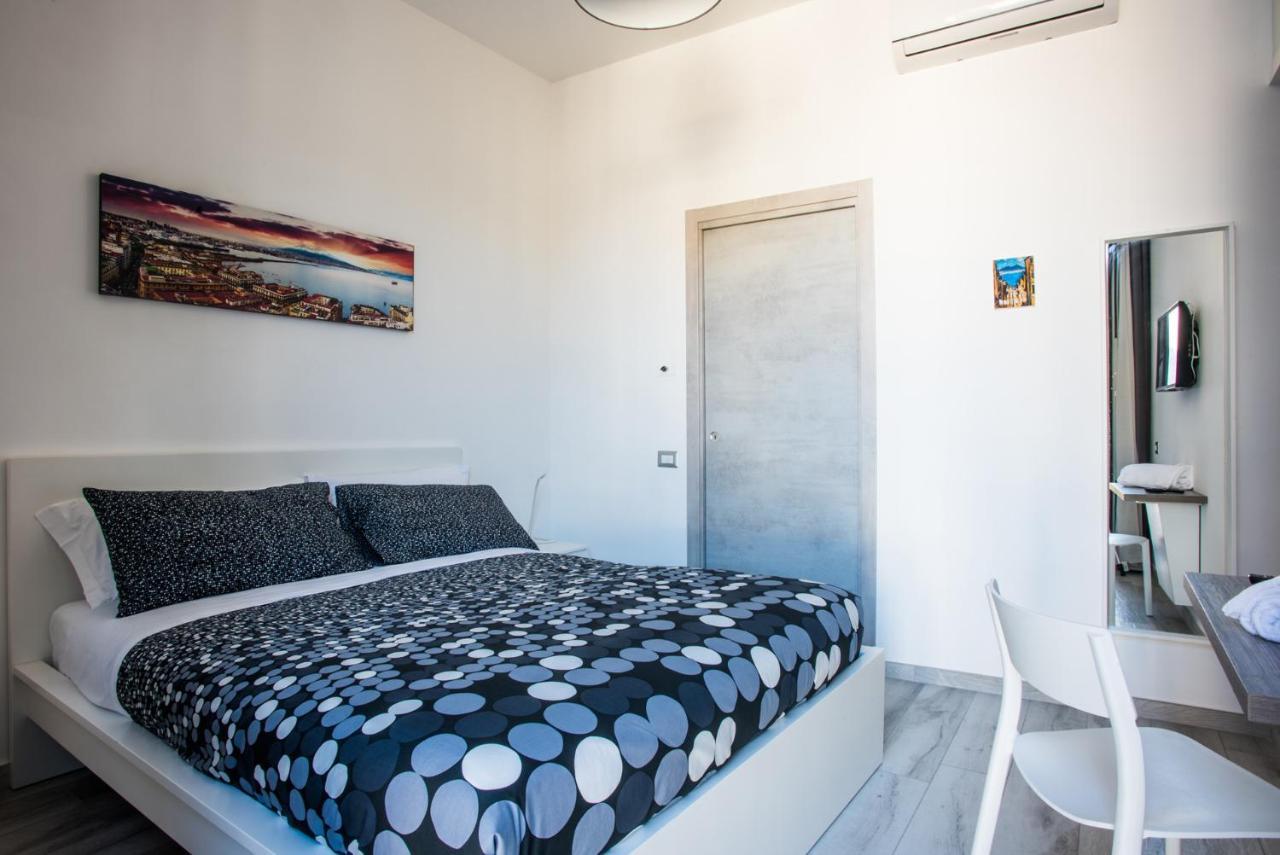 נאפולי Solarium Al Duomo Rooms By Wonderful Italy מראה חיצוני תמונה